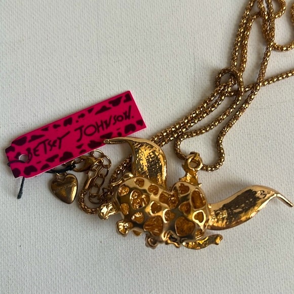 NWT Betsey Johnson Elephant Multi-Color Crystal and Enamel Gold Tone Necklace - Picture 5 of 7